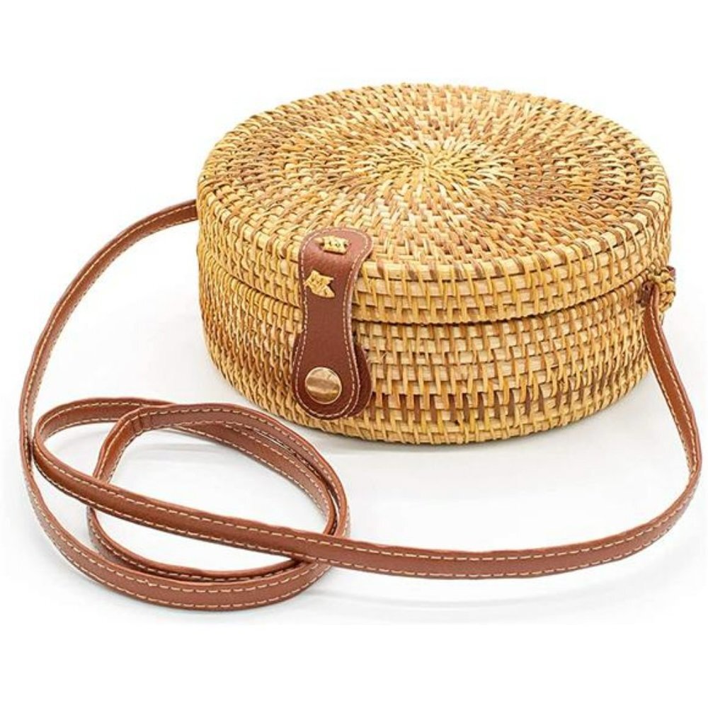 Handwoven Round Rattan Bag Beach Crossbody Bag Chic Fashion Shoulder Bag